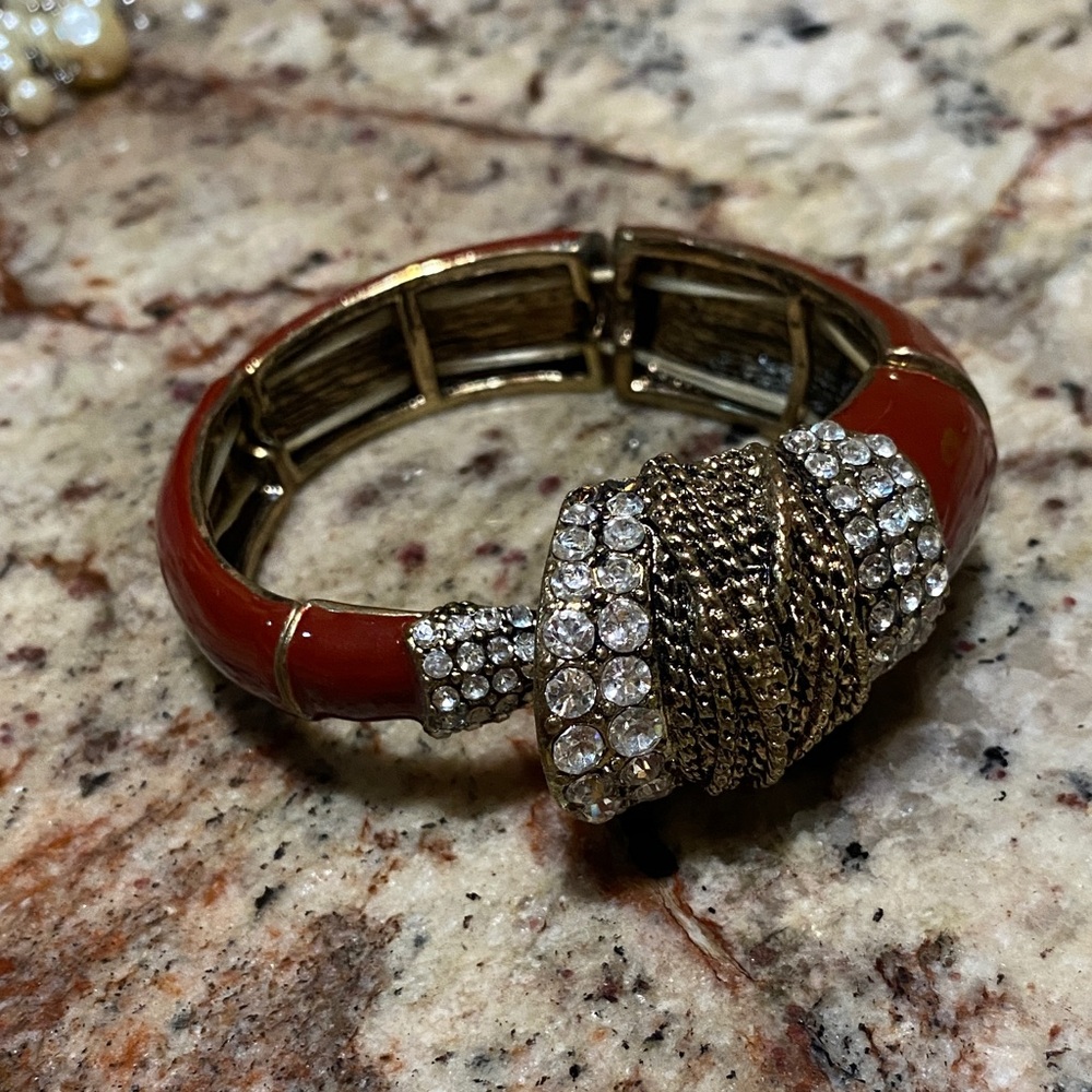 Elegant Gold and Red Women's Bracelet